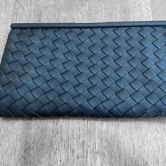 Sondra Roberts Leather Clutch Bag Purse - Picture 2 of 7